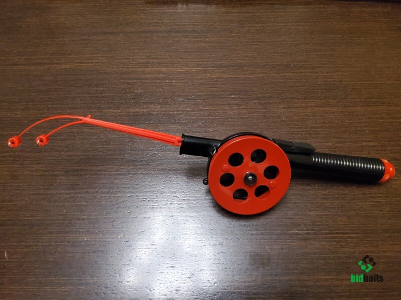 NORMARK Bumerang Ice fishing Rod reel