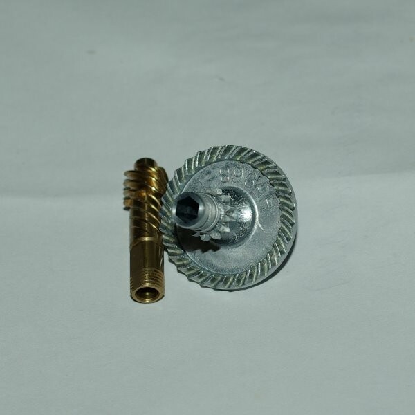 главная пара daiwa soul. главная пара дайва. главная пара дайва. ведомая шестерня h4913-1j для катушки дайва exceler s2500. главная пара дайва.