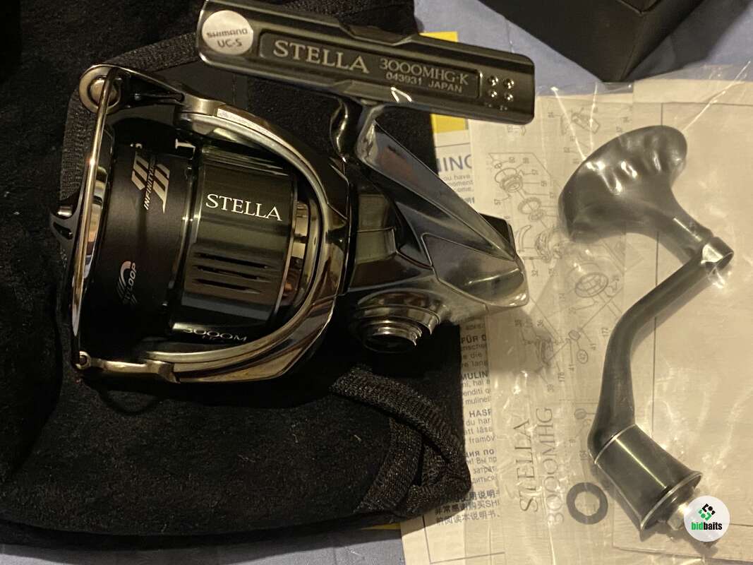 Shimano 22 STELLA 3000MHG Spinning Reel