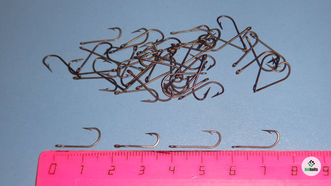 Купить Крючки СССР (50 шт) по цене 50 руб.