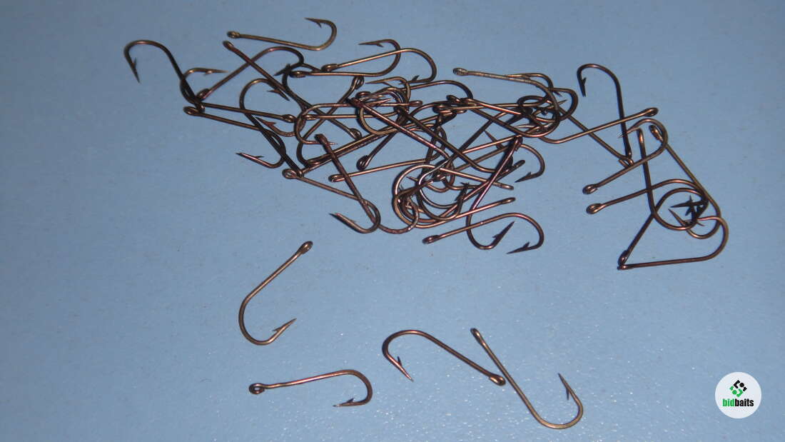 Купить Крючки СССР (50 шт) по цене 50 руб.