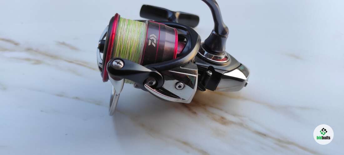 Купить Катушка Daiwa Fuego 17 LT 4000D-C по цене 6000 руб.