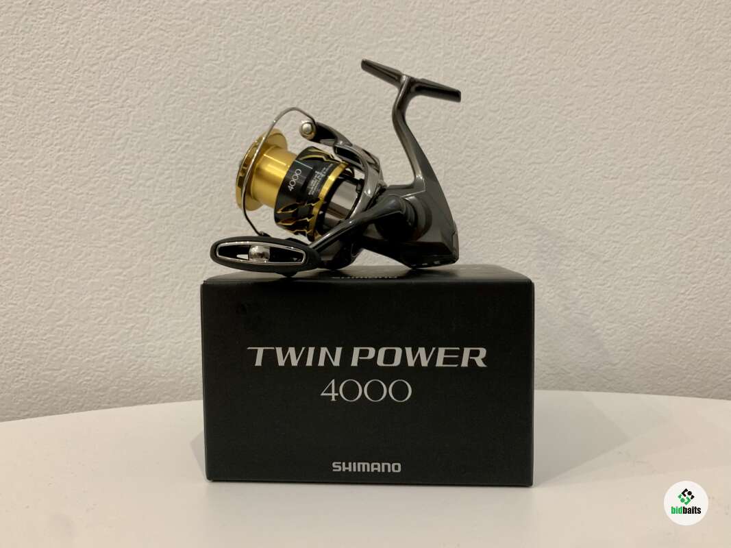 Shimano twin power 4000. 20 Twin Power 4000pg. Катушка Shimano Twin Power 4000 PG. Shimano 20 Twin Power 4000pg. Twin Power 4000pg 2020.