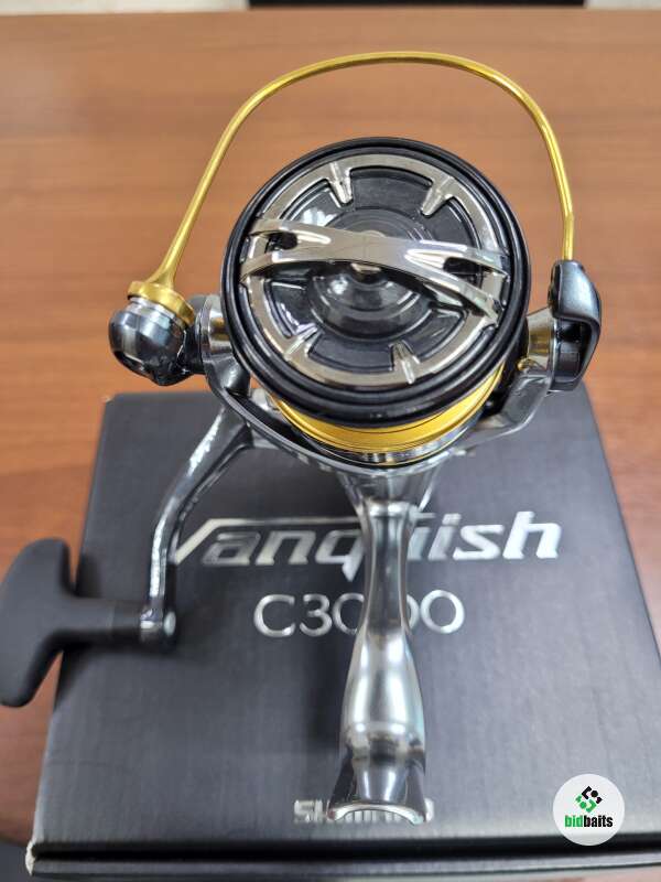 Купить Shimano 16 Vanquish C3000 НОВАЯ по цене 35000 руб.