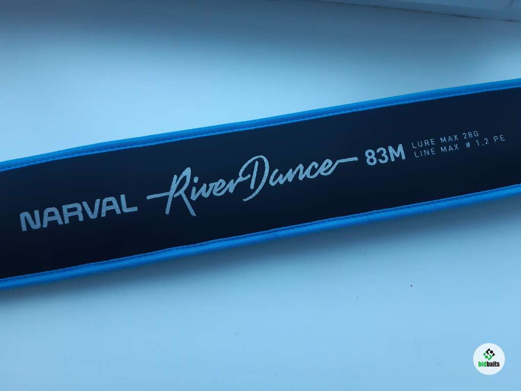 успешный бизнесмен. успешная сделка. человек продает машину. индивидуальный предприниматель. и частным лицам приобретать.