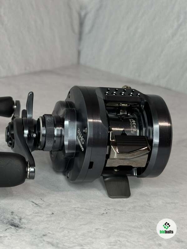 Купить Shimano 24 Calcutta Conquest SE 31HG по цене 36000 руб.