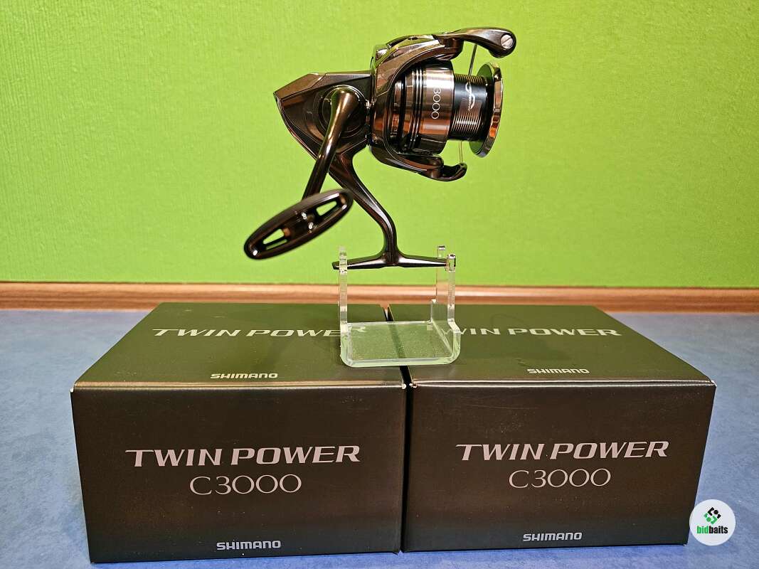 Купить Shimano twin power 24 c3000 по цене 37000 руб.